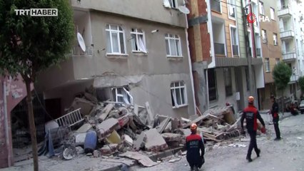 Bahçelievler'de 4 katlı bina kısmen çöktü