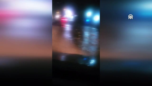 Bodrum'da içme suyu isale hattında patlama! Yol çöktü, sular altında kaldı