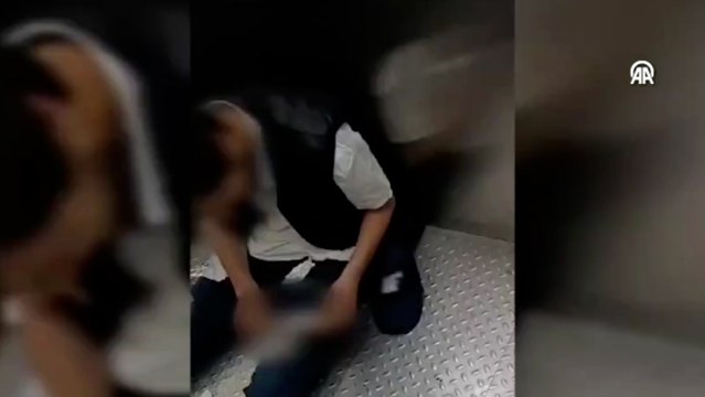 Metrobüs durağındaki asansörde uyuşturucu kullanan şüpheli yakalandı