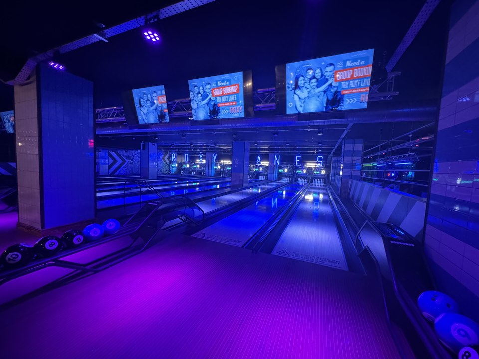 Inside Roxy Lanes Nottingham