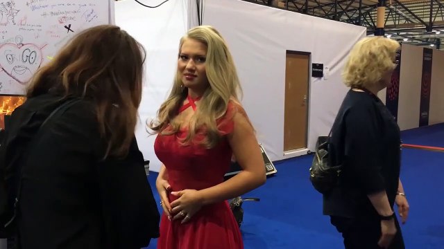 Efter massiv kritik: Danmarks Grand Prix-håb foretager drastisk ændring |2017| DR