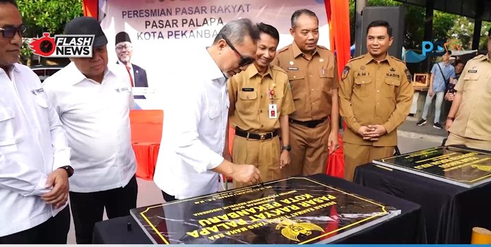 Mendag Zulkifli Hasan Resmikan Pasar Rakyat Palapa dan Pasar Minggu di Pekanbaru