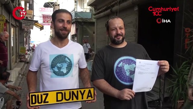 Adana'da fıkra gibi olay: Dünyanın düz olduğunu kanıtlayamayan esnaf bakın ne yaptı...