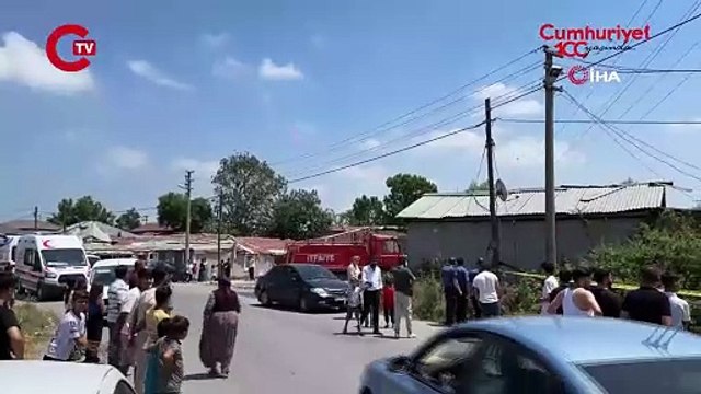 Sakarya'da yangın: Gökyüzünü siyah dumanlar kapladı