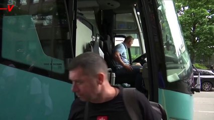 Ukrainian Soccer Fans Remind Euro Cup Stadium of Those Killed by Russia