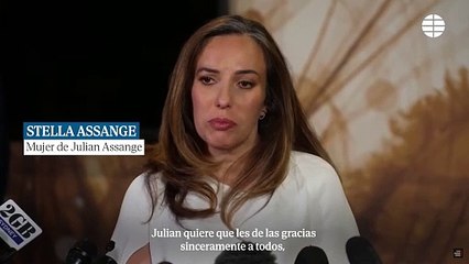 La mujer de Assange llora ante las cámaras; 'Os pedimos espacio y privacidad'