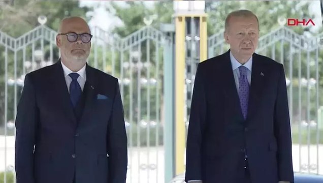 Cumhurbaşkanı Erdoğan, Estonya Cumhurbaşkanı Alar Karis’i resmi törenle karşıladı