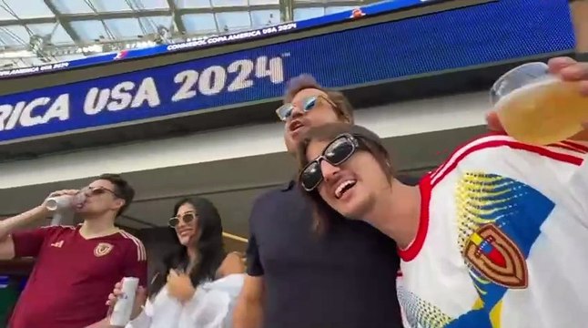 Edgar Ramírez celebra con mucha emoción la victoria de la Vinotinto