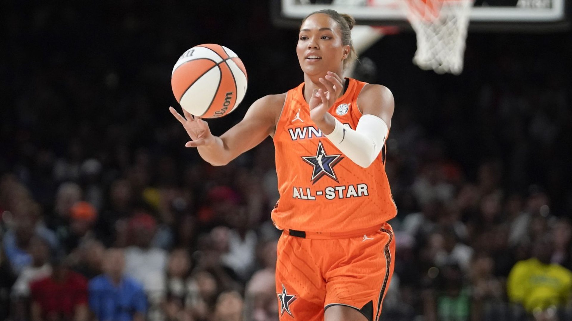 ⁣Minnesota Lynx Triumph Again in WNBA Commissioner's Cup