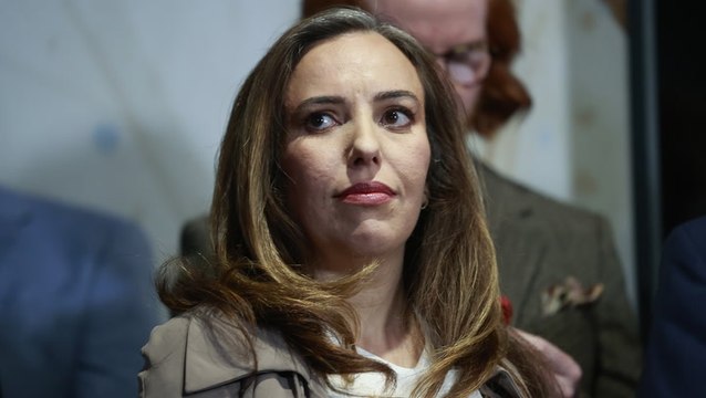 Julian Assange’s wife visits Australia’s parliament to thank lawmakers