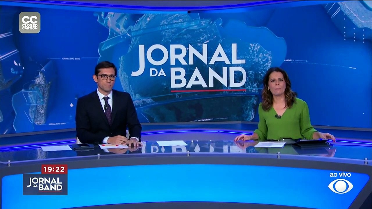 Tanques do exército tomam a Praça Murillo na Bolívia