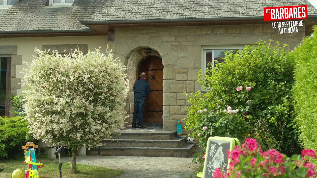 Les Barbares Bande annonce VF (2024, Comédie) Julie Delpy, Sandrine Kiberlain