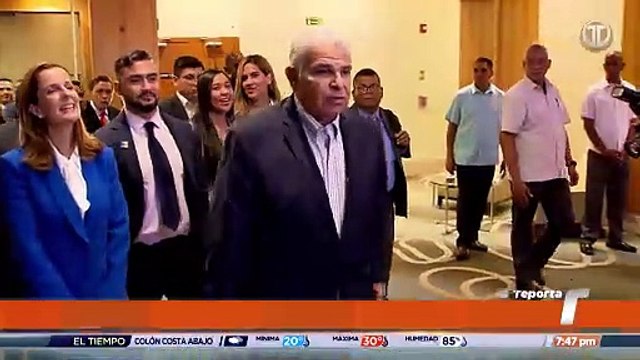 Cuestionan aumentos de sueldos aprobados por el Contralor