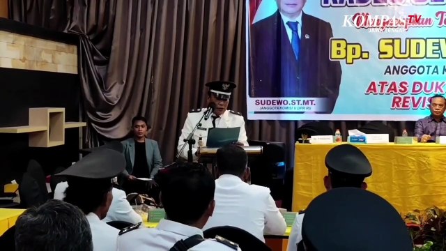 Viral, Kades di Pati Dukung Ahmad Luthfi Cagub Jateng