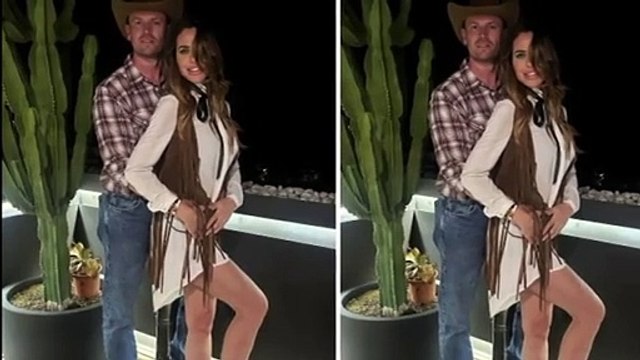 Ilary Blasi come nel far west, eccola in abiti da cow girl per una festa in campagna con Bastian Muller