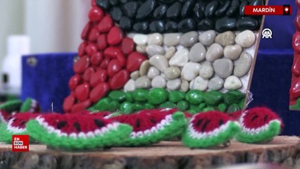 Mardin'de ilmek ilmek işlediği Filistin temalı ürünlerle Gazze'ye destek oluyor