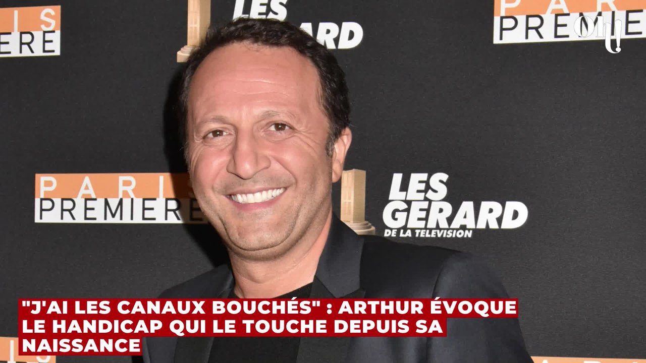 "J'ai les canaux bouchés" : Arthur évoque le handicap qui le touche depuis sa naissance