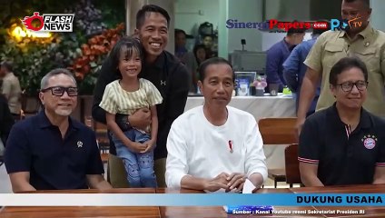 Minum Es Teh di Palangkaraya Mal, Jokowi Sapa dan Selfie Bersama Warga Palangkaraya