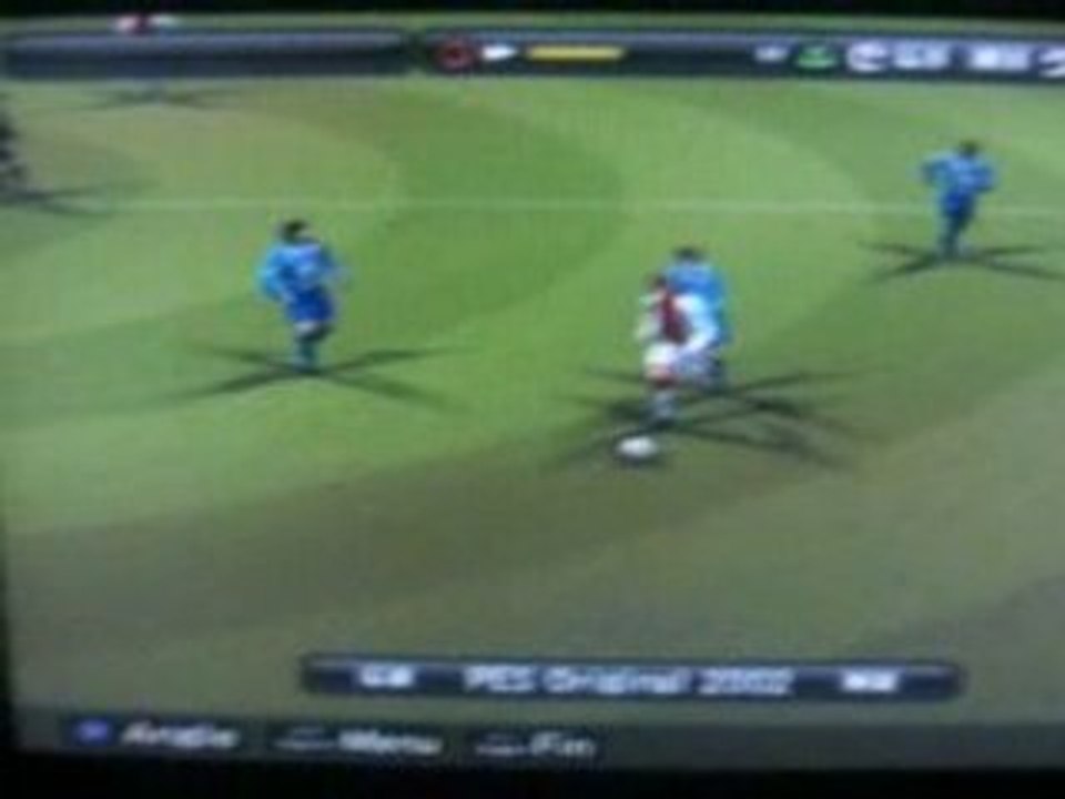 Fischer met un boulet de canon !!! :p