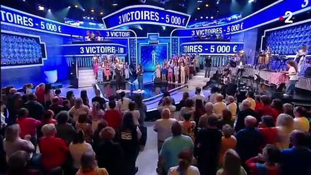 Dans N'oubliez pas les paroles sur France 2, Nagui présente ses excuses après une erreur de la production et l'élimination de la Maestro Justine.