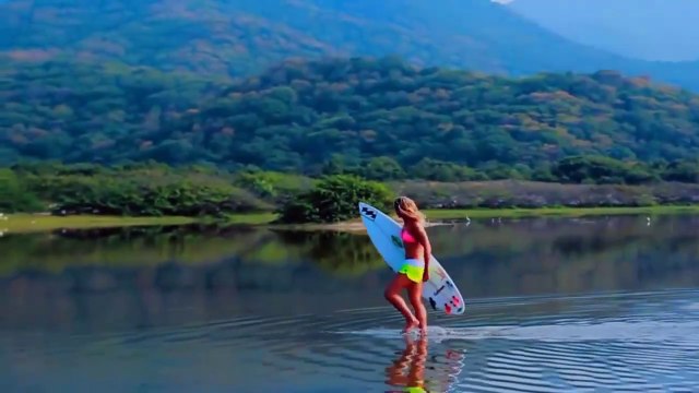 Las Chicas de las Olas: Surfistas que Nos Inspiran