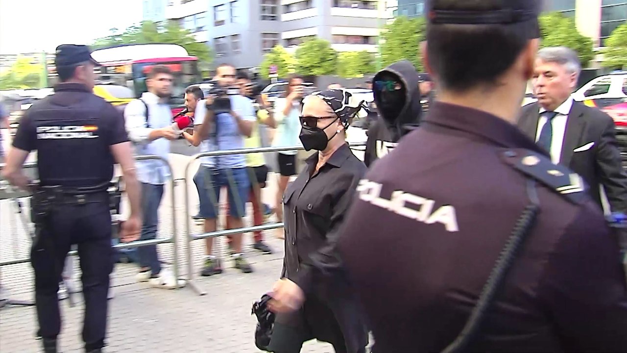 Los padres de Marta cargan contra la Justicia y recurrirán la sentencia del Cuco y su madre