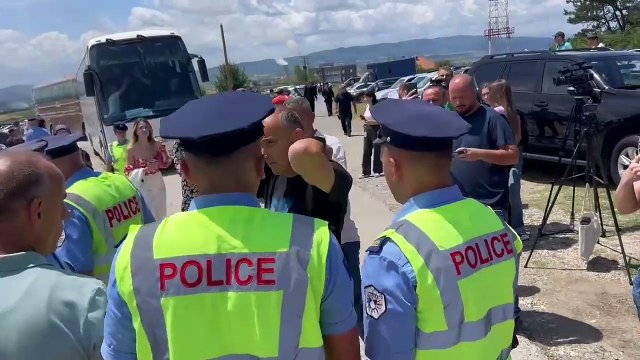 3FF408BF-8228-4150-A1F9-1E6CE290A12F