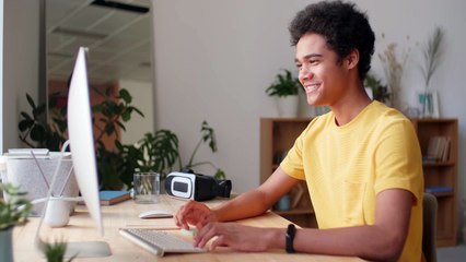 Sean Kyle - Independent Online Counsellor and Psychotherapist / Life Coach