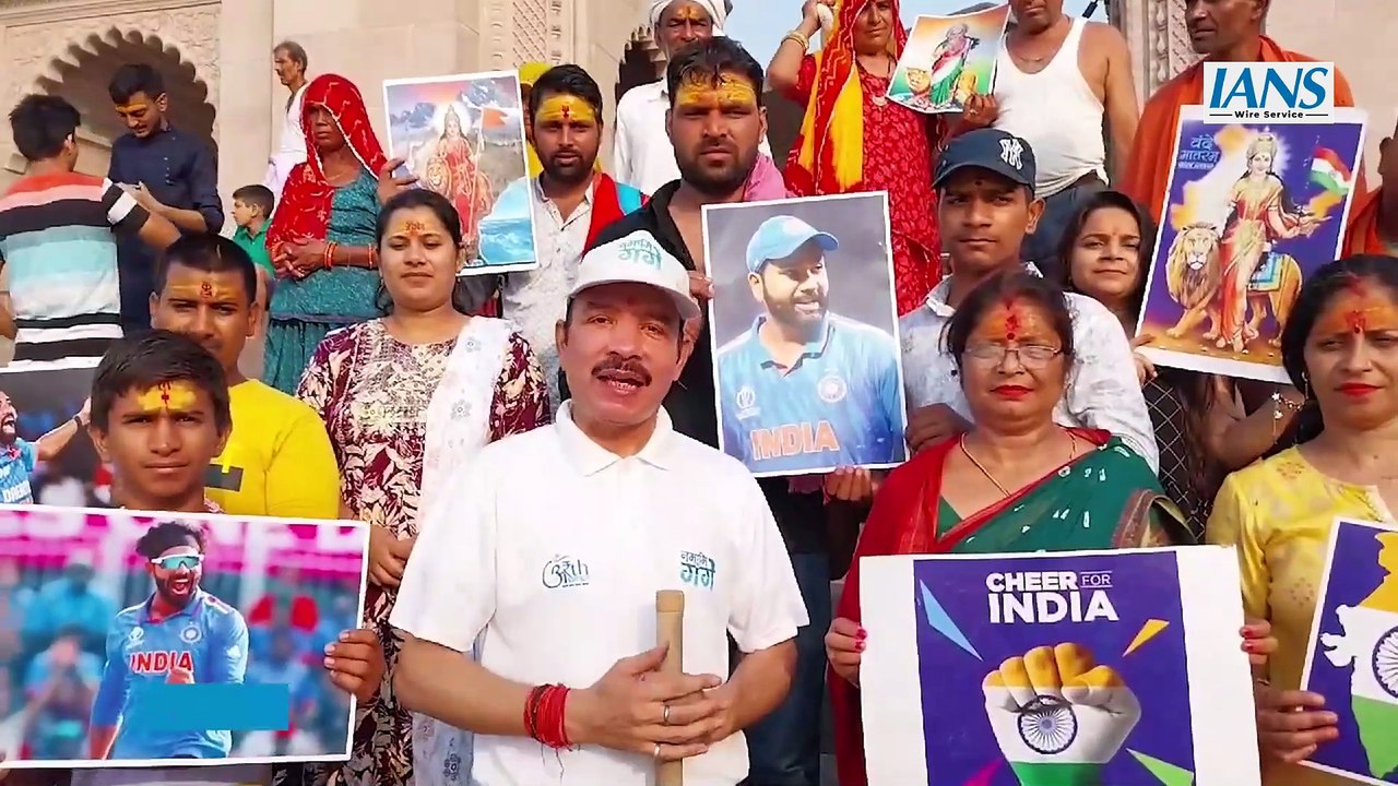 Varanasi में T-20 World Cup Final में भारत की जीत के लिए उतारी गई गंगा आरती