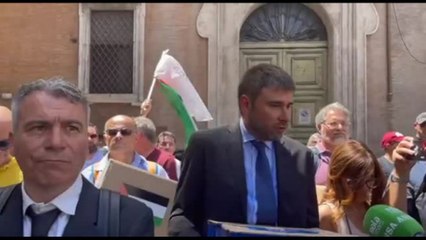 Di Battista: sulla Palestina parlamentari si voltano dall'altra parte