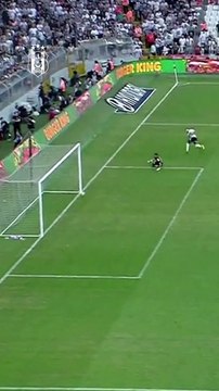 Salih Uçan, Beşiktaş ile yeni sözleşme imzaladı