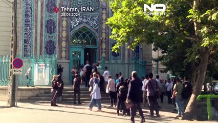 Iraner und Iranerinnen wählen bis sehr spät am Abend