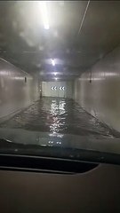 Aparcamiento de la plaza Mayor de Valladolid inundado