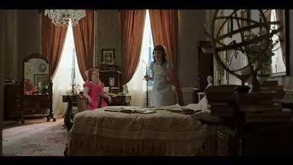 Bridgerton S1E7- Pen and El talk Lady Whistledown