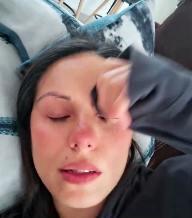 Mujer se pone sentimental por problemas con su esposo y termina llorando en live tiktok