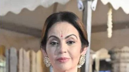 nita ambani banaras