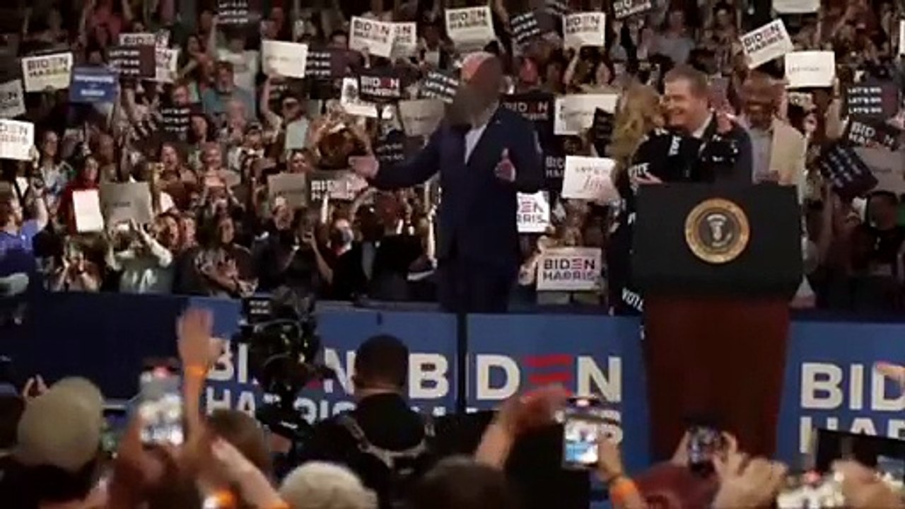 Nach TV-Duell: Biden hält trotz Kritik an weiterer Amtszeit fest