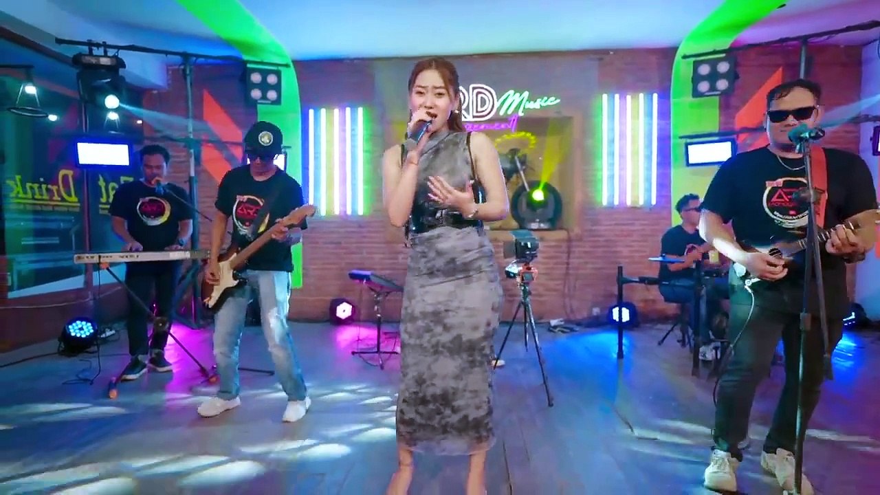 Vita Alvia tau dadi cerito |OFFICIAL MUSIK VIDEO|