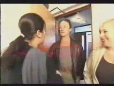 Christian British girl converts to Islam