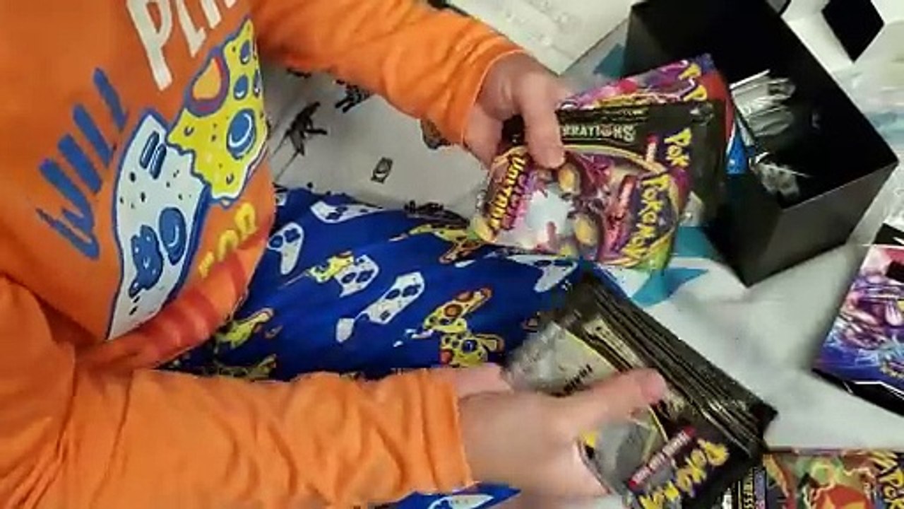 Unboxing A Pokémon Celebrations Elite Trainer Box! (Part 2)