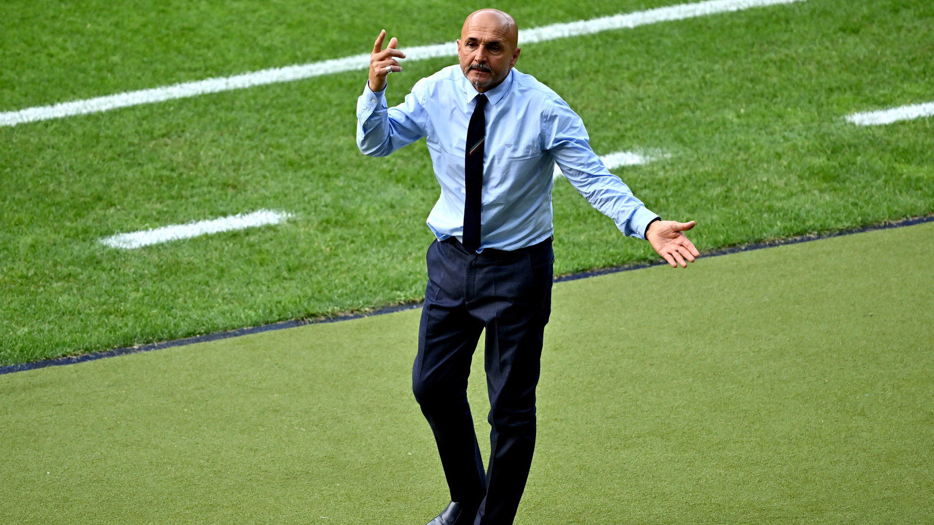 Spalletti lashes out at 'tasteless' question