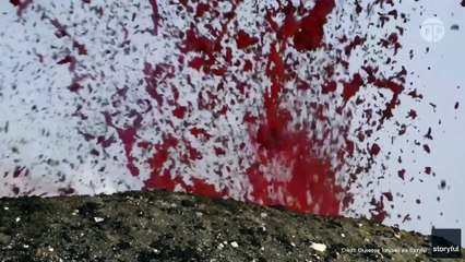 意大利埃特纳火山持续喷发，熔岩块高空飞溅🔥