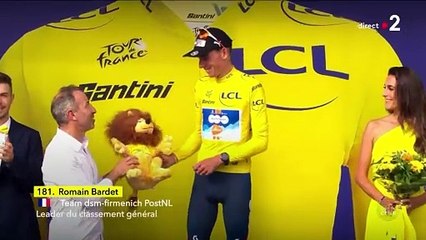 Étape 1 : Romain Bardet revêtit le maillot jaune pour la première fois de sa carrière