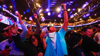 “Los jóvenes ven a la política como un problema más”: Andrés Gelpi, politólogo español