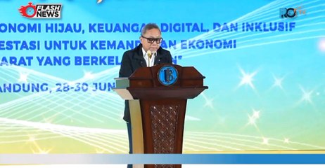 Menteri Perdagangan Zulkifli Hasan Buka Acara Karya Kreatif Jawa Barat 2024 di Bandung