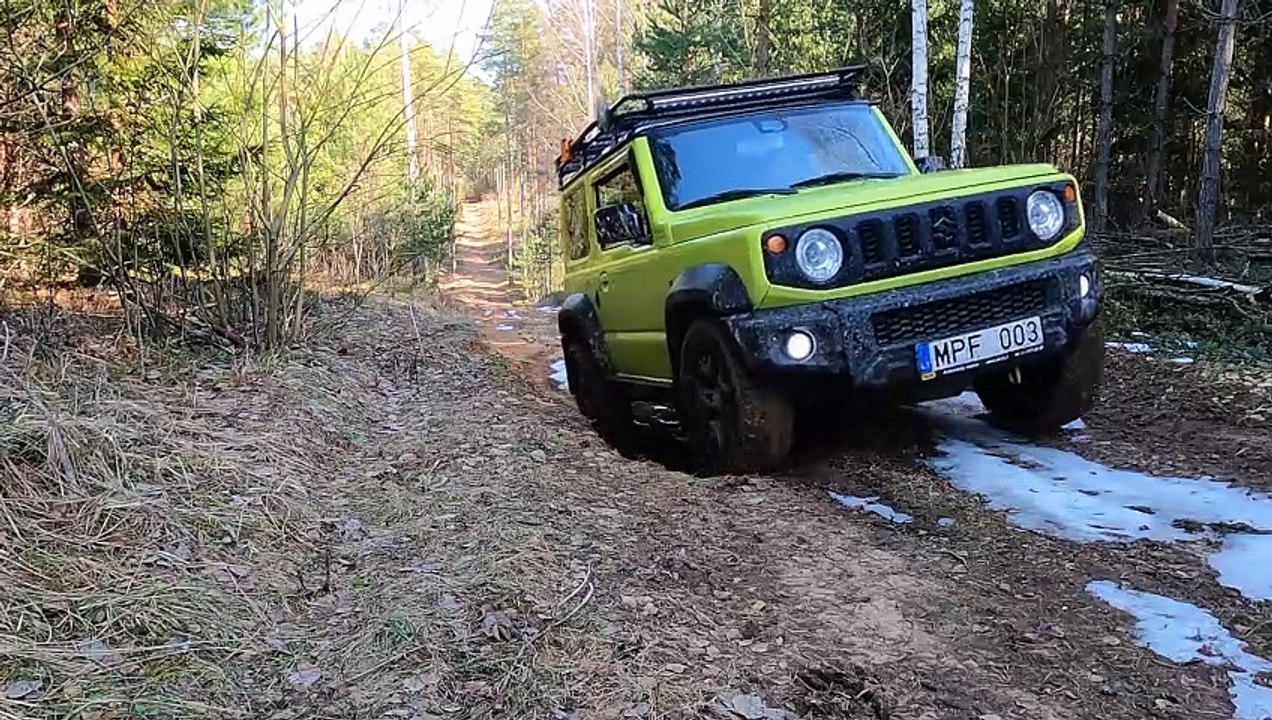 Suzuki Jimny- Off Roading