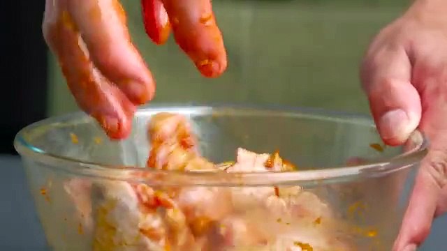 Hot Buffalo Chicken Wings that anyone can make easily and quickly