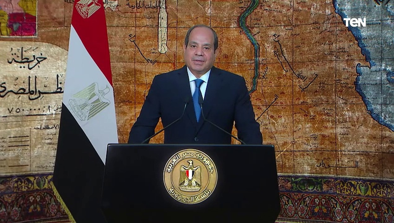 السيسي: أتقدم بتحية إجلال واحترام لجميع شهداء الوطن الذين قدموا حياتهم ثمنا لبقاء الوطن وحمايته