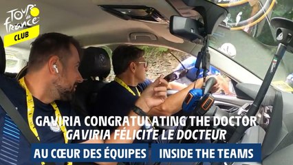 Inside Teams  - Gaviria congratulating the team docteur