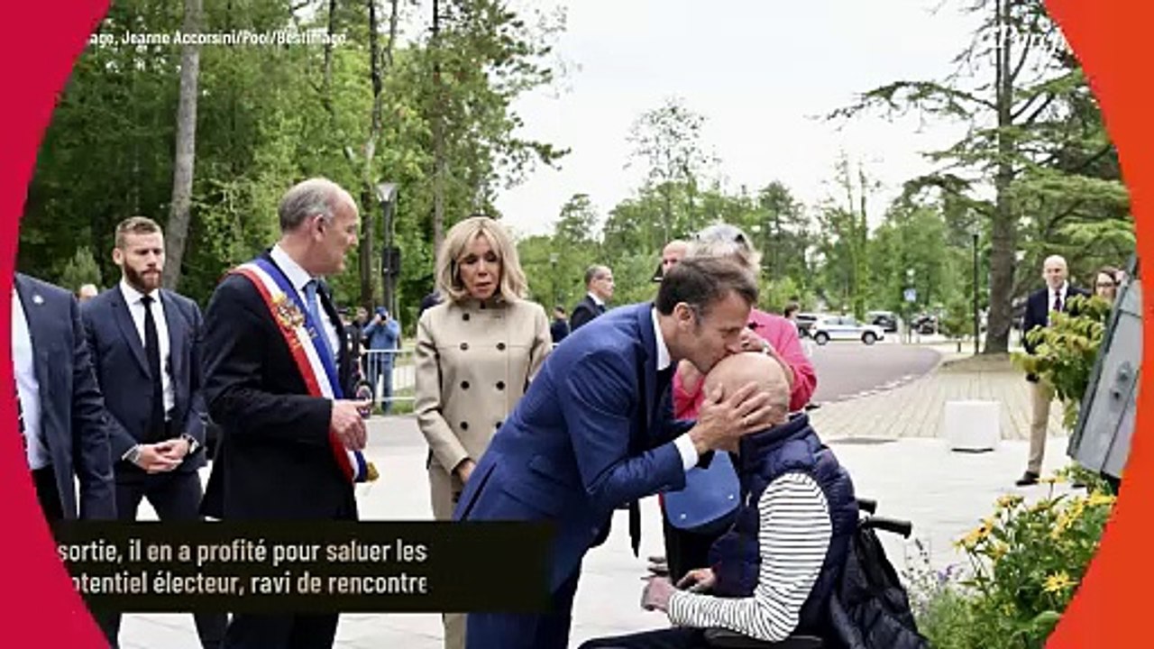 PHOTOS Brigitte Macron plus stylée que jamais au bras d'Emmanuel Macron, le couple garde le sourire avant le verdict